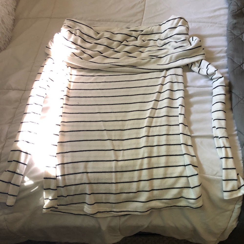 Off the shoulder Vici sweater